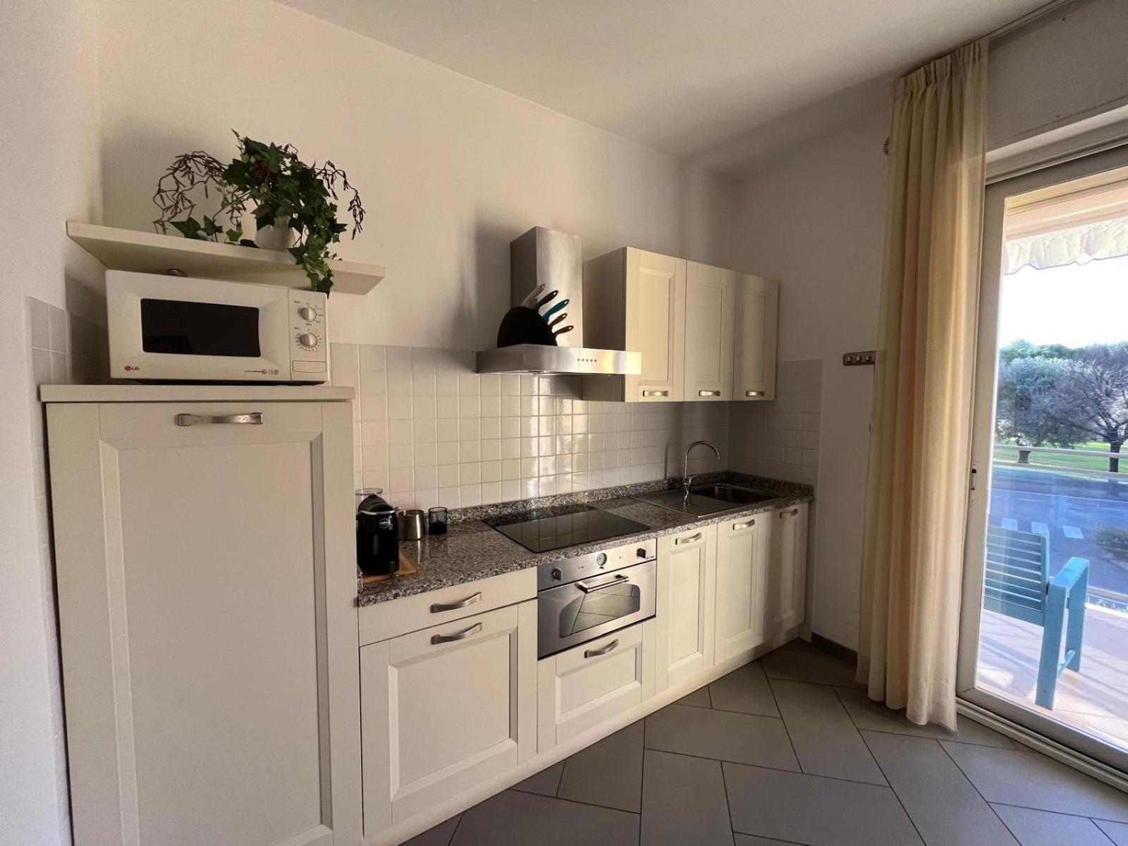Dea Apartments Albenga Eksteriør billede