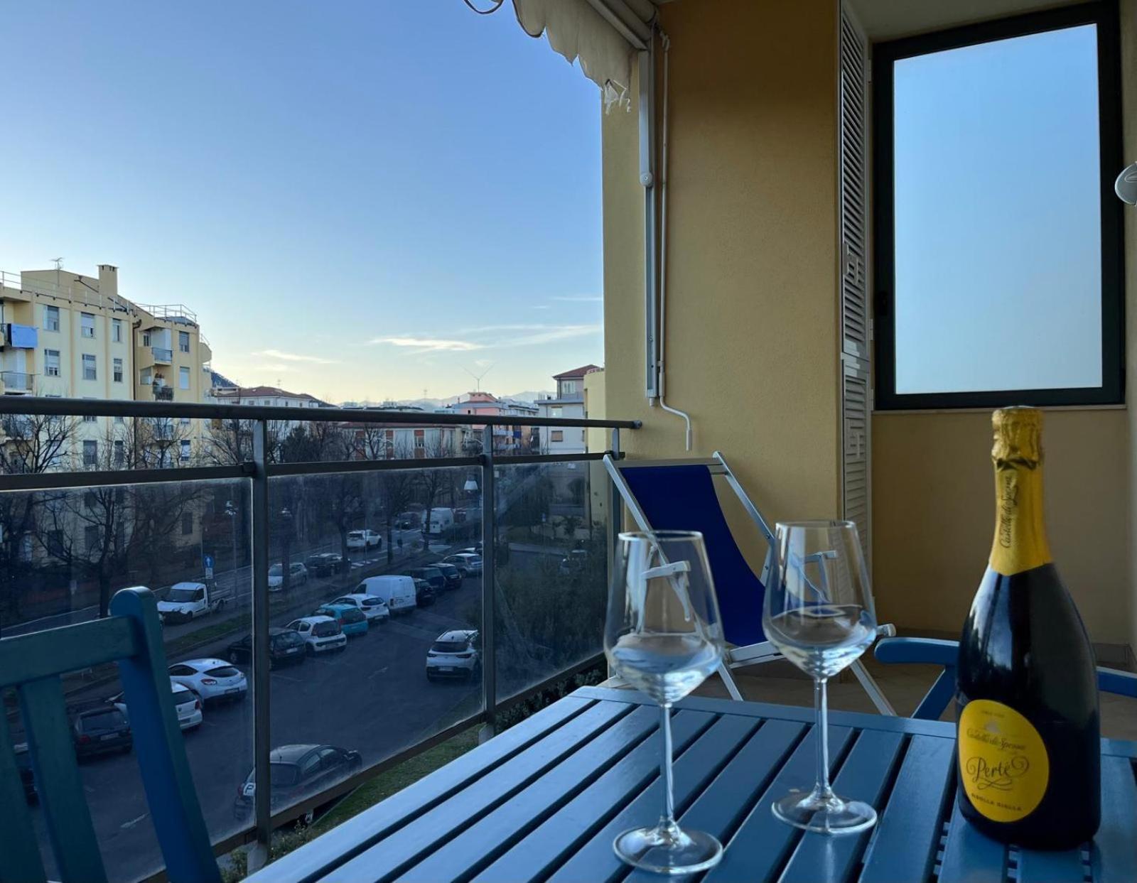 Dea Apartments Albenga Eksteriør billede